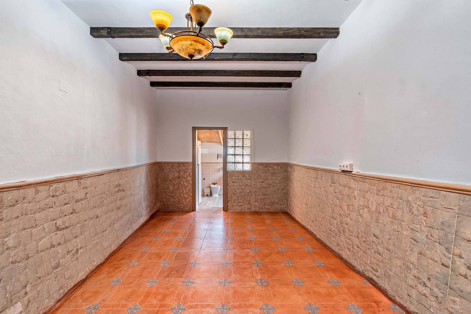 4 bedroom Finca/Country House for sale in Rioja with garage - € 170,000 (Ref: 9936381)