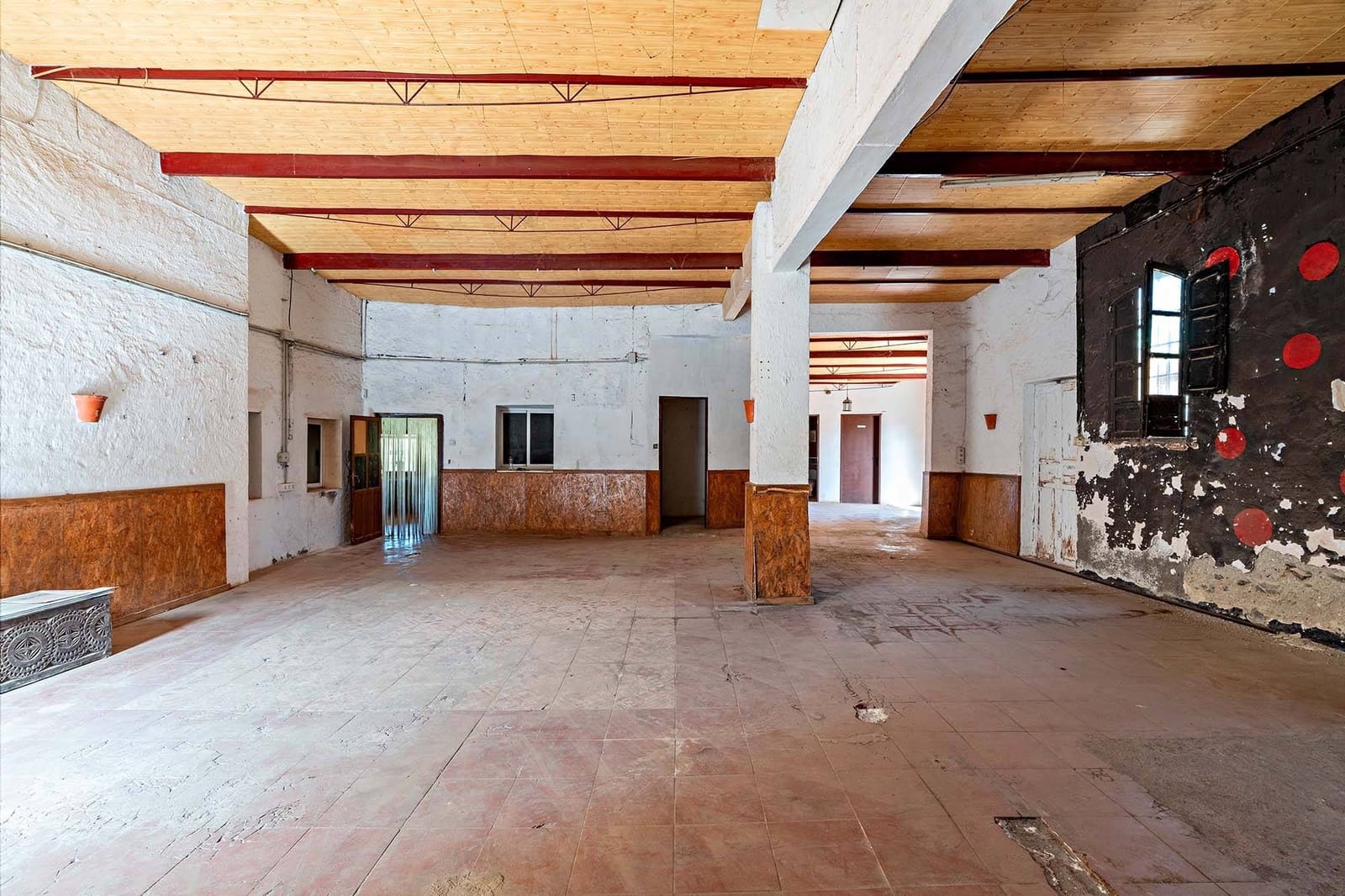 4 bedroom Finca/Country House for sale in Rioja with garage - € 170,000 (Ref: 9936381)