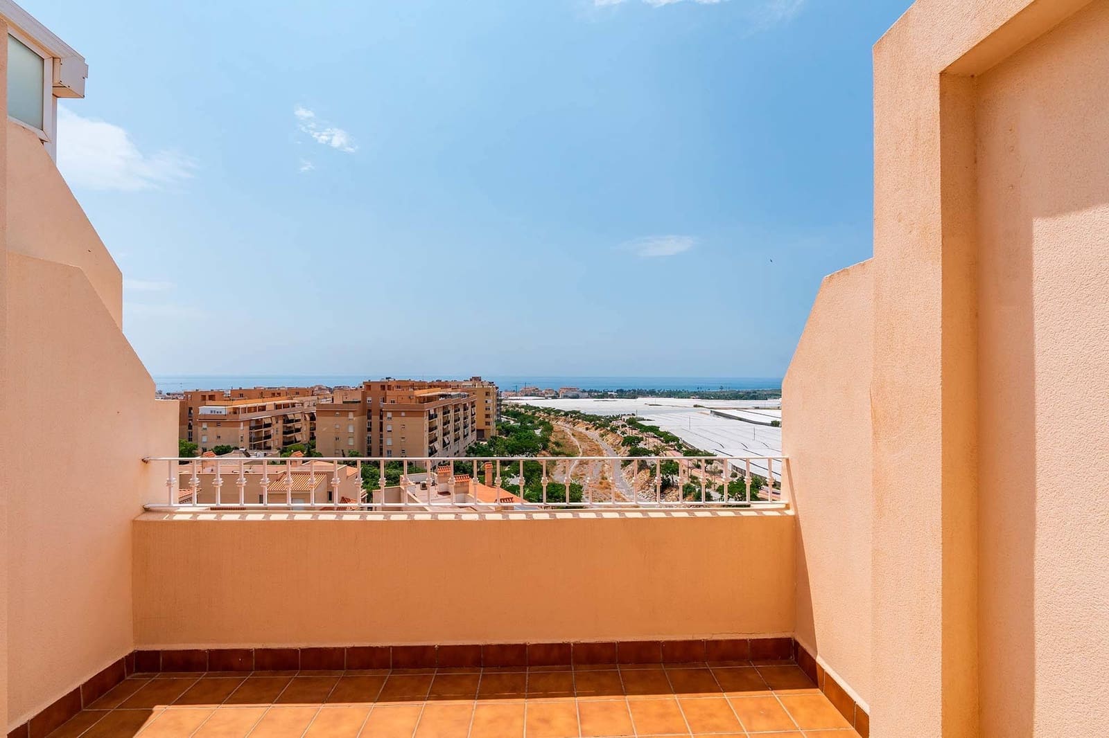 Ático de 1 habitación en Aguadulce (Almeria) en venta con piscina garaje - 159.000 € (Ref: 9944153)
