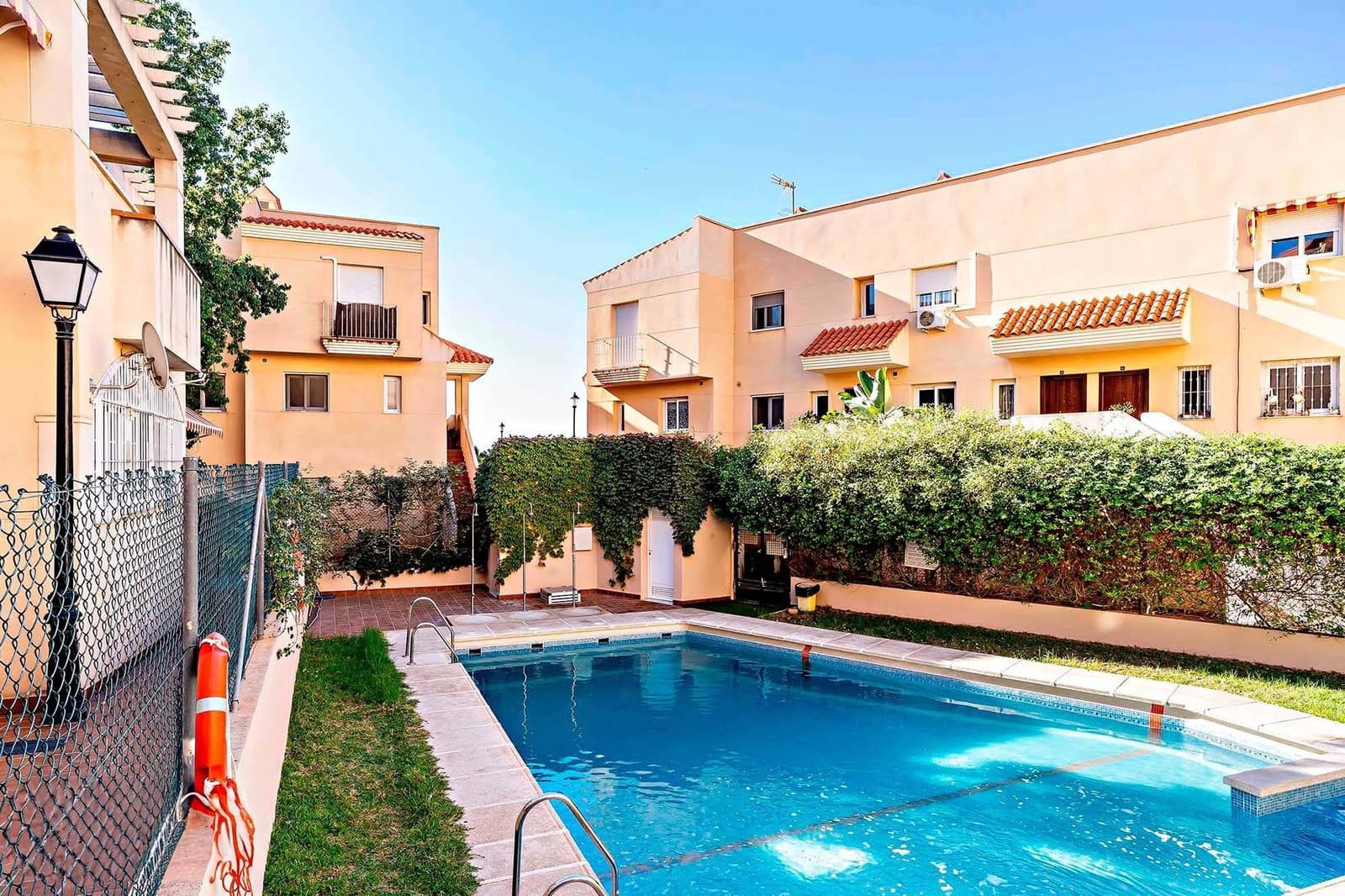 Ático de 1 habitación en Aguadulce (Almeria) en venta con piscina garaje - 159.000 € (Ref: 9944153)