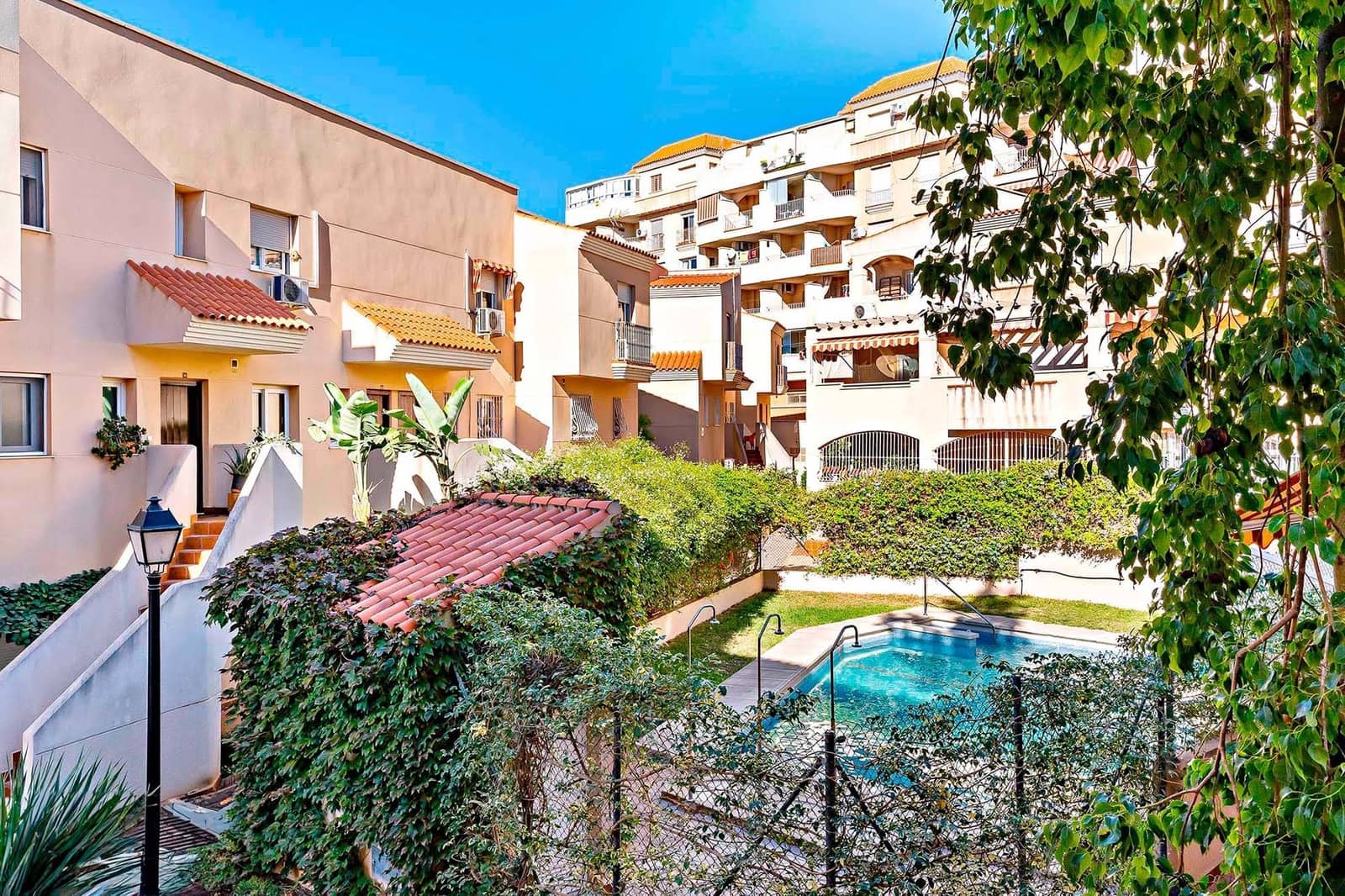 Ático de 1 habitación en Aguadulce (Almeria) en venta con piscina garaje - 159.000 € (Ref: 9944153)