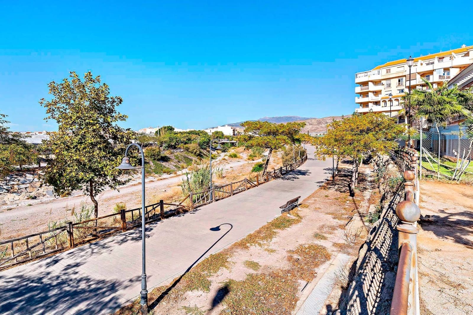 Ático de 1 habitación en Aguadulce (Almeria) en venta con piscina garaje - 159.000 € (Ref: 9944153)
