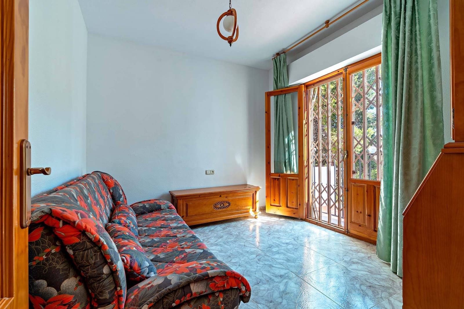 4 slaapkamer Appartement te koop in Adra met garage - € 110.000 (Ref: 9962684)