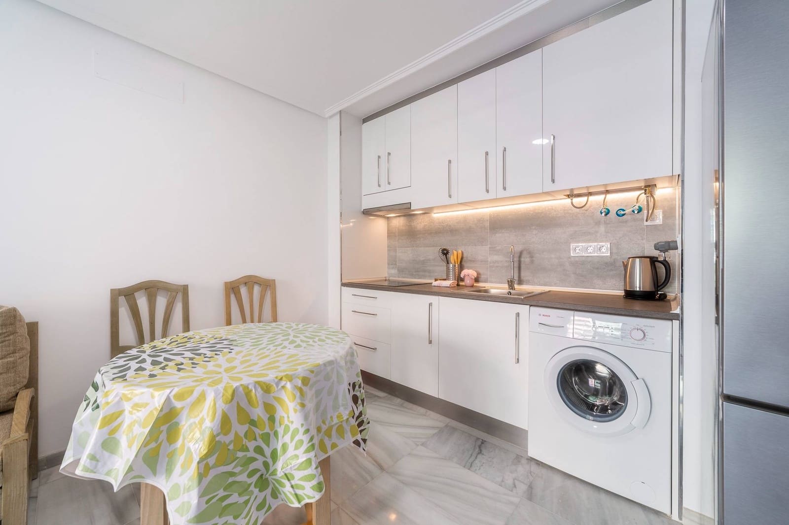 1 Zimmer Apartment zu vermieten in Roquetas de Mar - 500 € (Ref: 9983007)