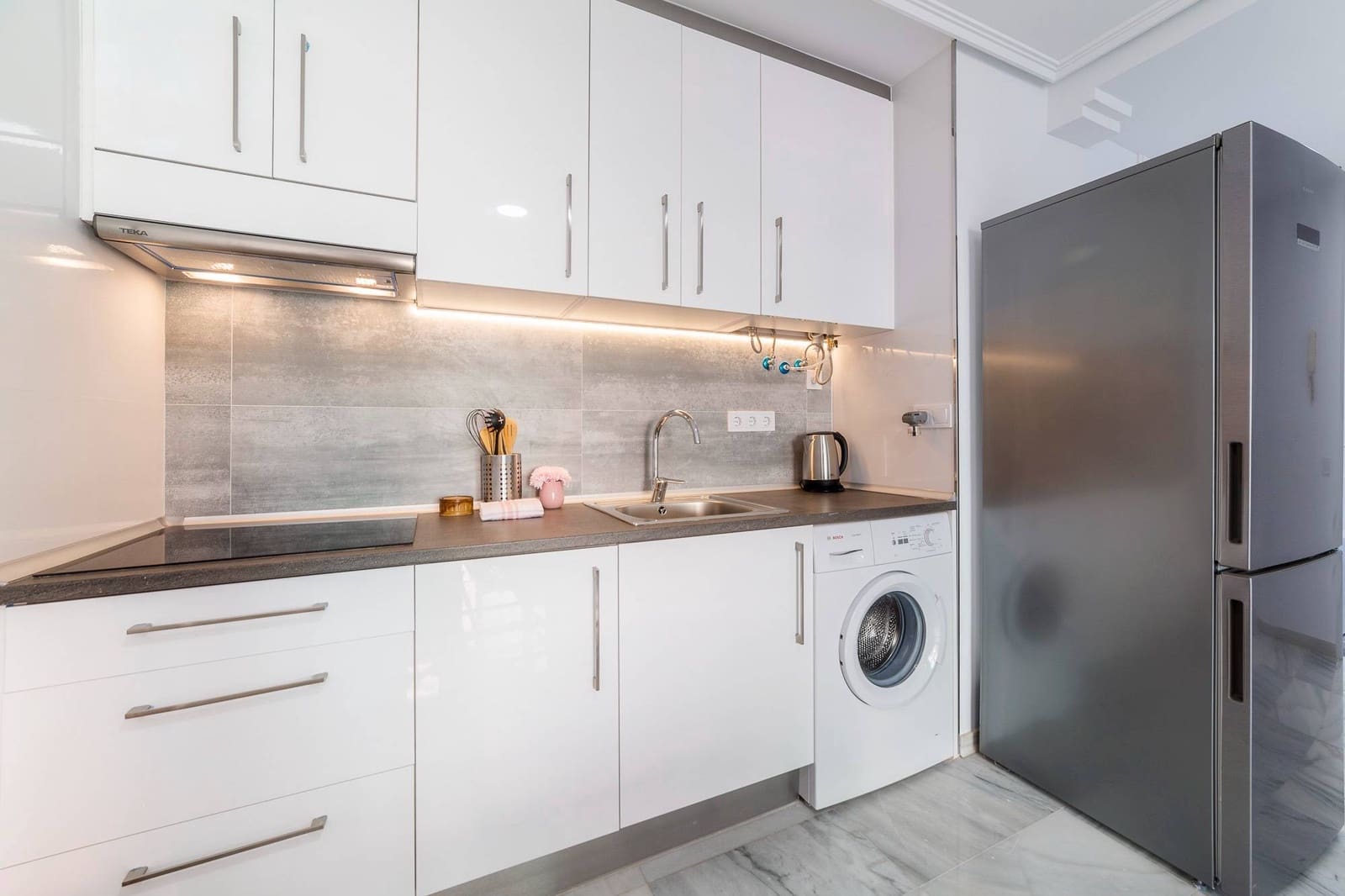 1 Zimmer Apartment zu vermieten in Roquetas de Mar - 500 € (Ref: 9983007)