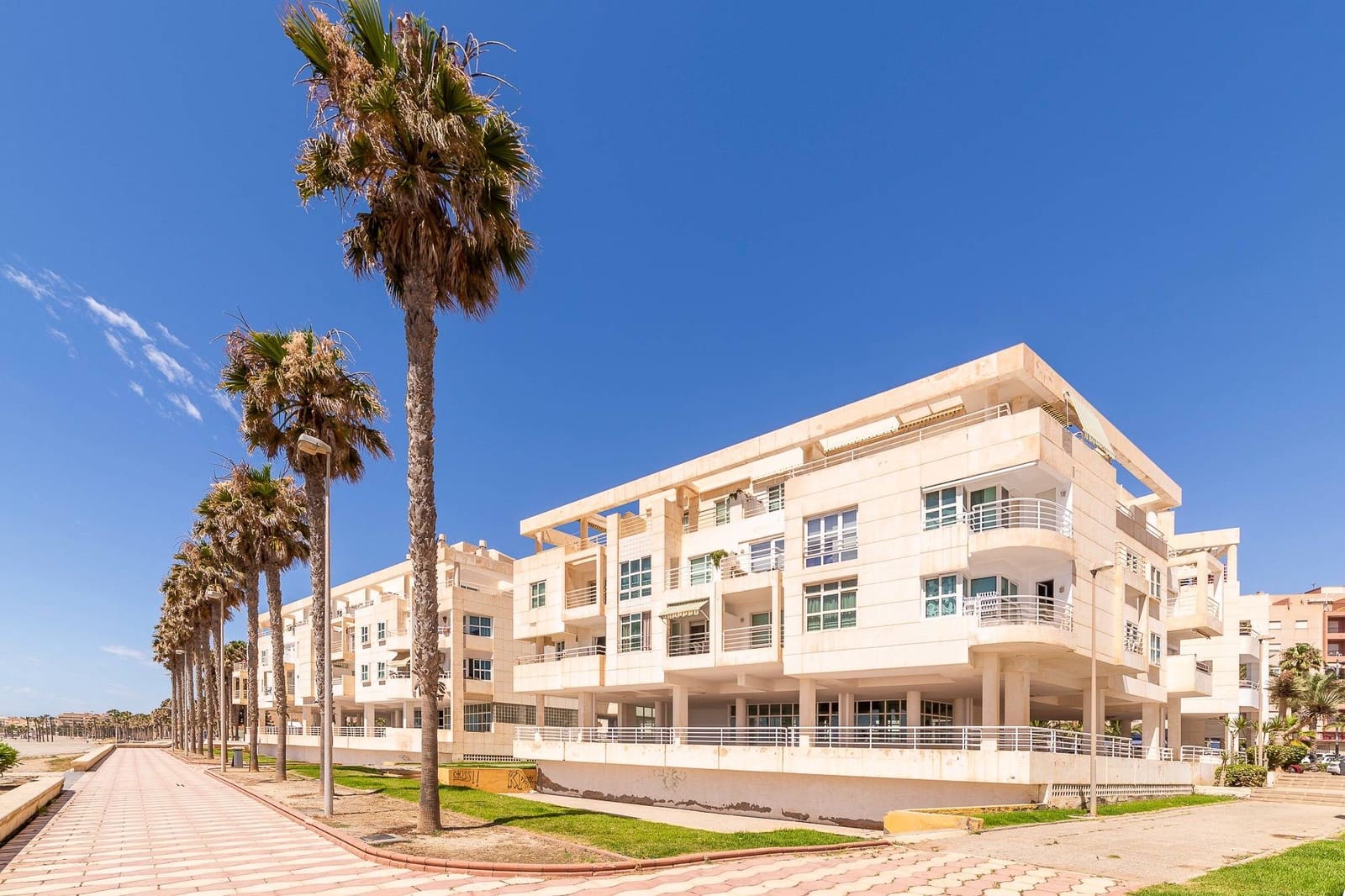 1 Zimmer Apartment zu vermieten in Roquetas de Mar - 500 € (Ref: 9983007)