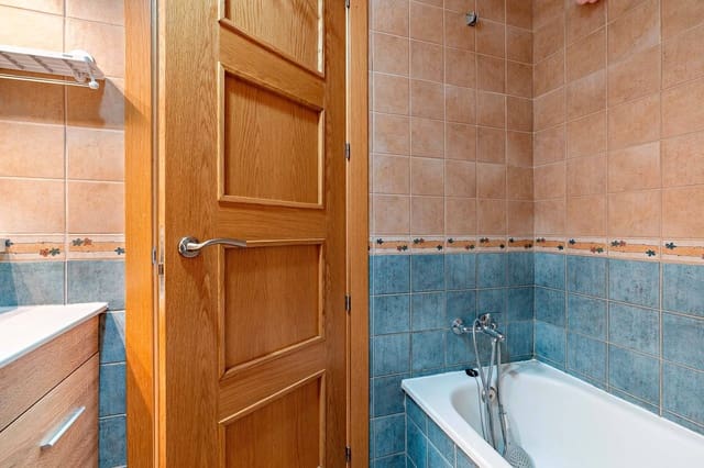 2 bedroom Flat for sale in Alcolea with pool - € 78,000 (Ref: 9990713)