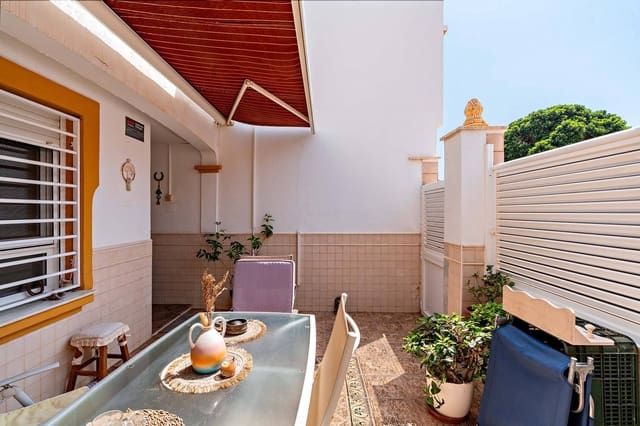 4 Zimmer Apartment zu verkaufen in Roquetas de Mar - 320.000 € (Ref: 9995782)