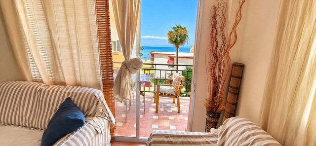 Apartamento de 3 habitaciones en Rincón de la Victoria en venta con piscina garaje - 525.000 € (Ref: 10109659)