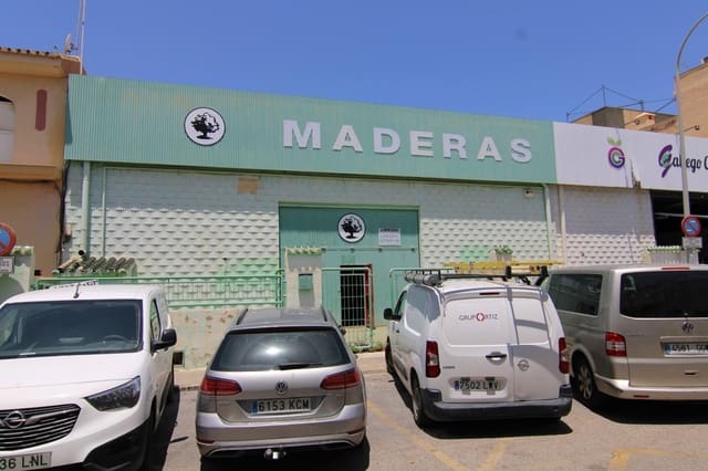 Yritys myytävänä paikassa Benalmádena - 495 000 € (Ref: 7873380)