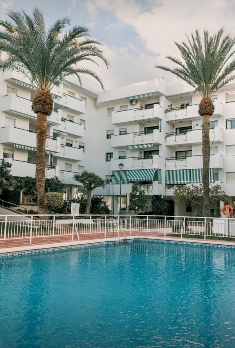 4 bedroom Flat for sale in Torremolinos with pool garage - € 632,000 (Ref: 7894804)