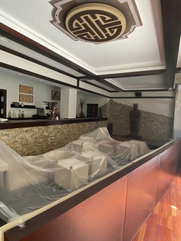 Kaupallinen myytävänä paikassa Torremolinos - 500 000 € (Ref: 8396635)