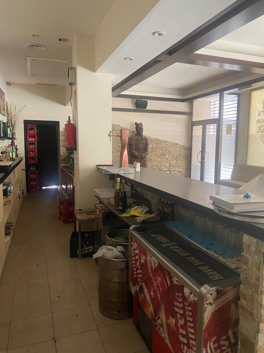 Commercieel te koop in Torremolinos - € 500.000 (Ref: 8396635)