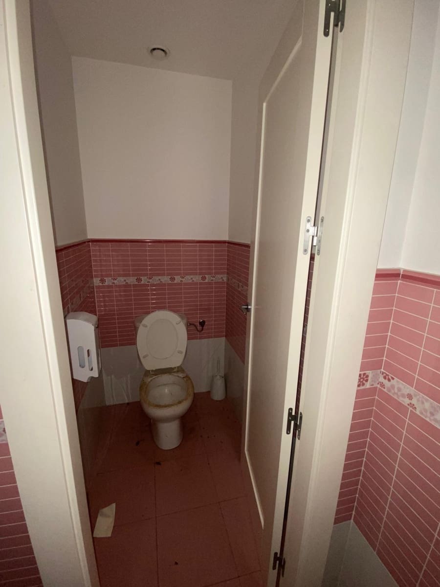 Commercieel te koop in Torremolinos - € 500.000 (Ref: 8396635)