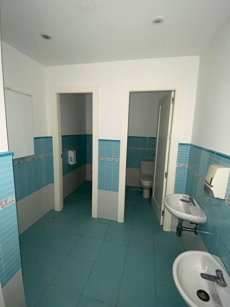 Commercieel te koop in Torremolinos - € 500.000 (Ref: 8396635)