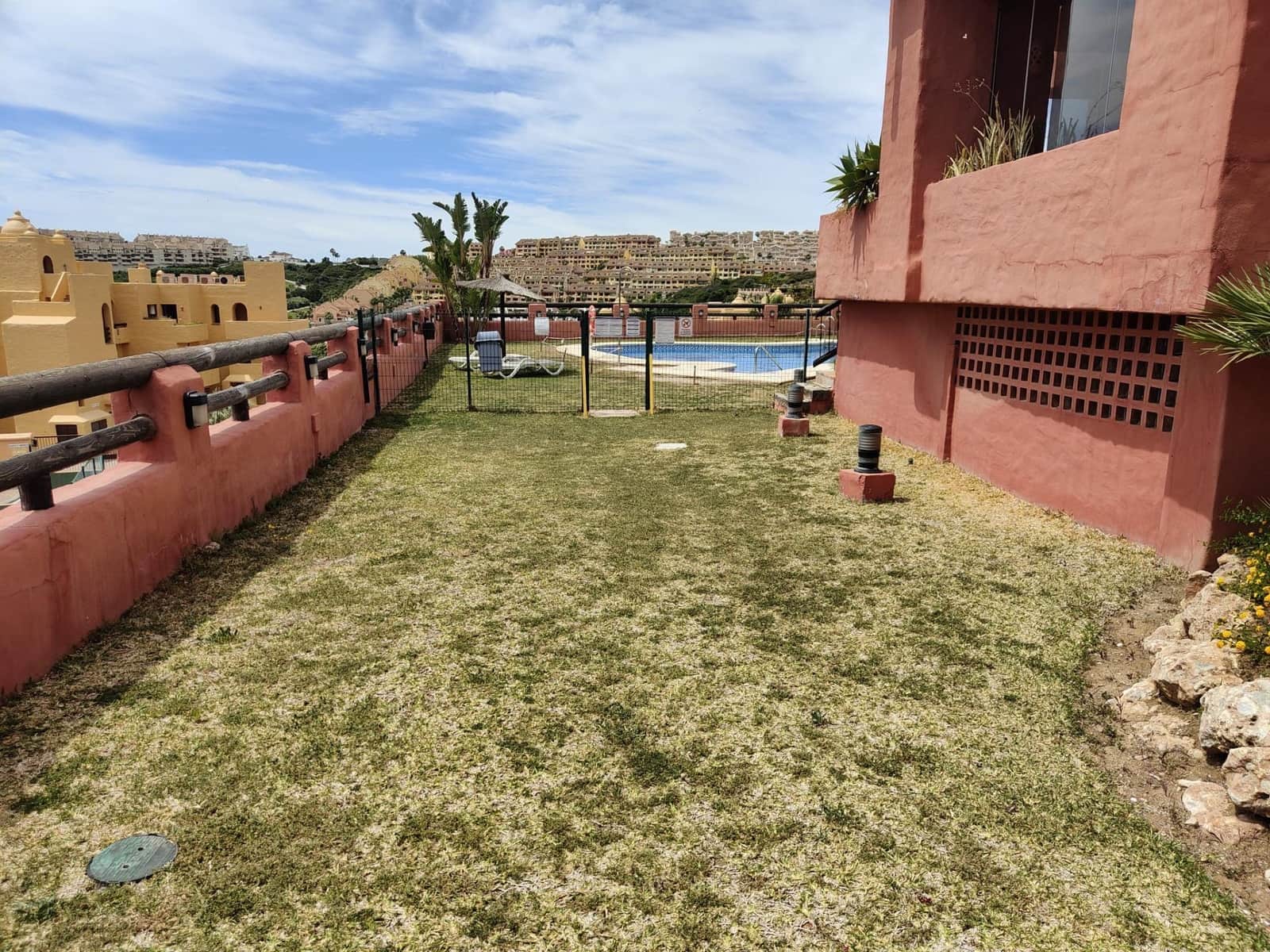 2 sovrum Lägenhet till salu i San Luis de Sabinillas med pool garage - 283 500 € (Ref: 8601646)