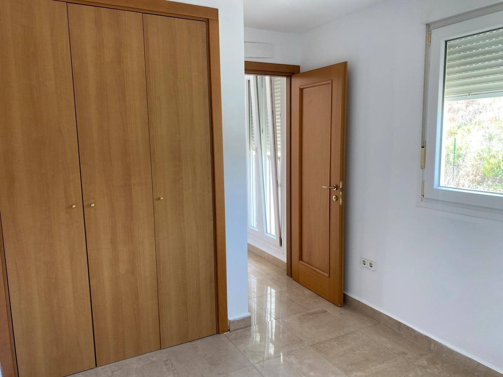 3 sypialnia Penthouse na sprzedaż w Manilva z basenem - 305 000 € (Ref: 8757980)