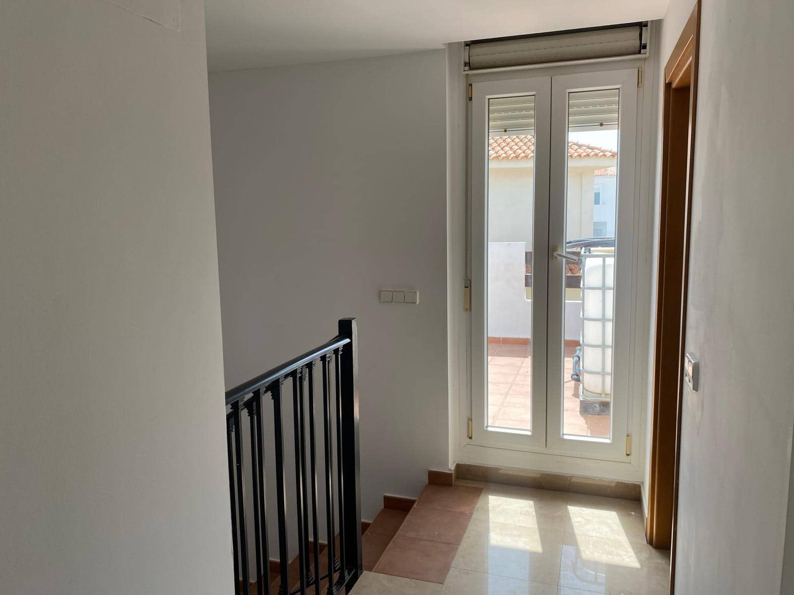 3 soverom Penthouse til salgs i Manilva med svømmebasseng - € 280 000 (Ref: 8757980)