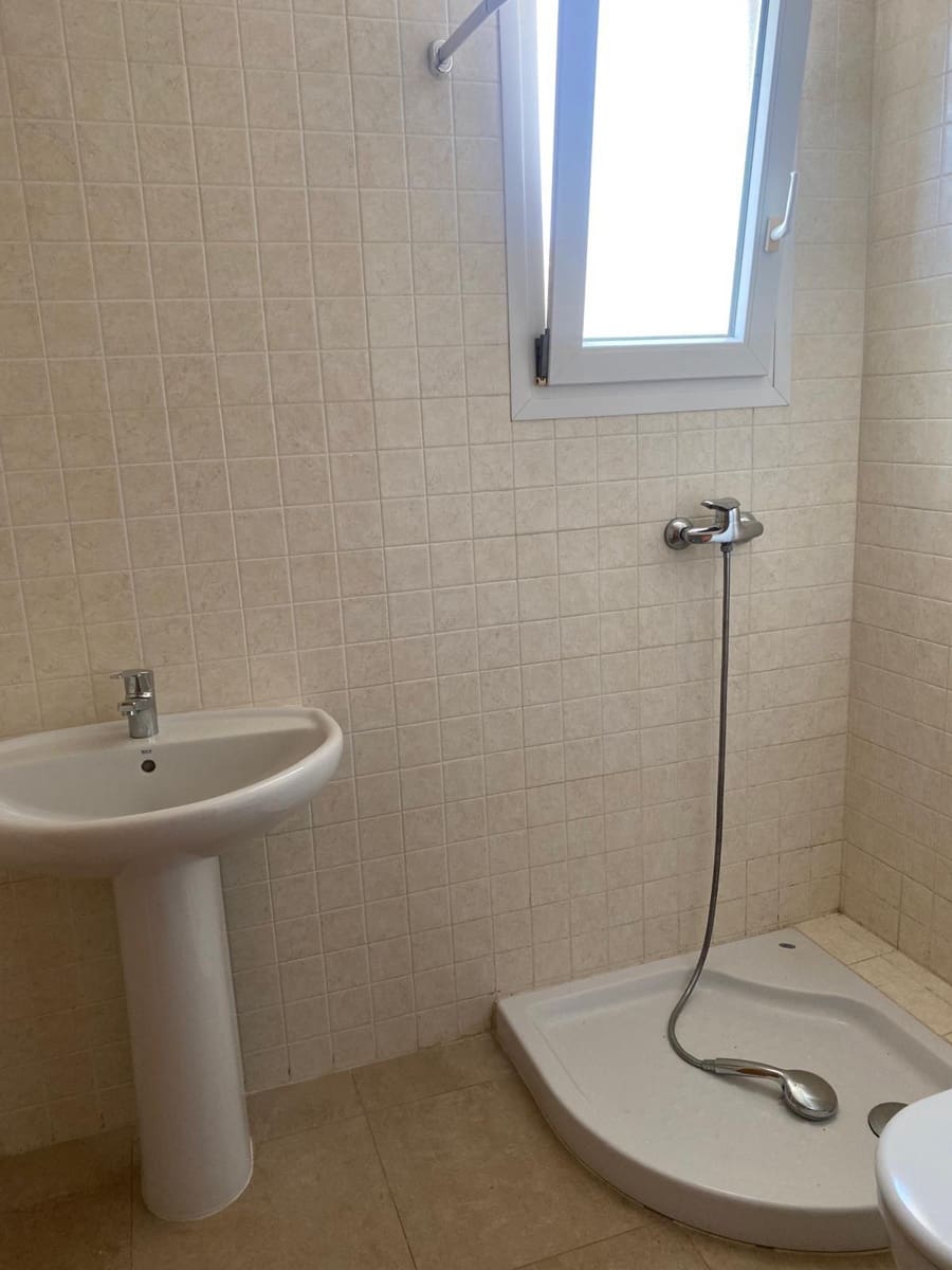 3 soverom Penthouse til salgs i Manilva med svømmebasseng - € 280 000 (Ref: 8757980)