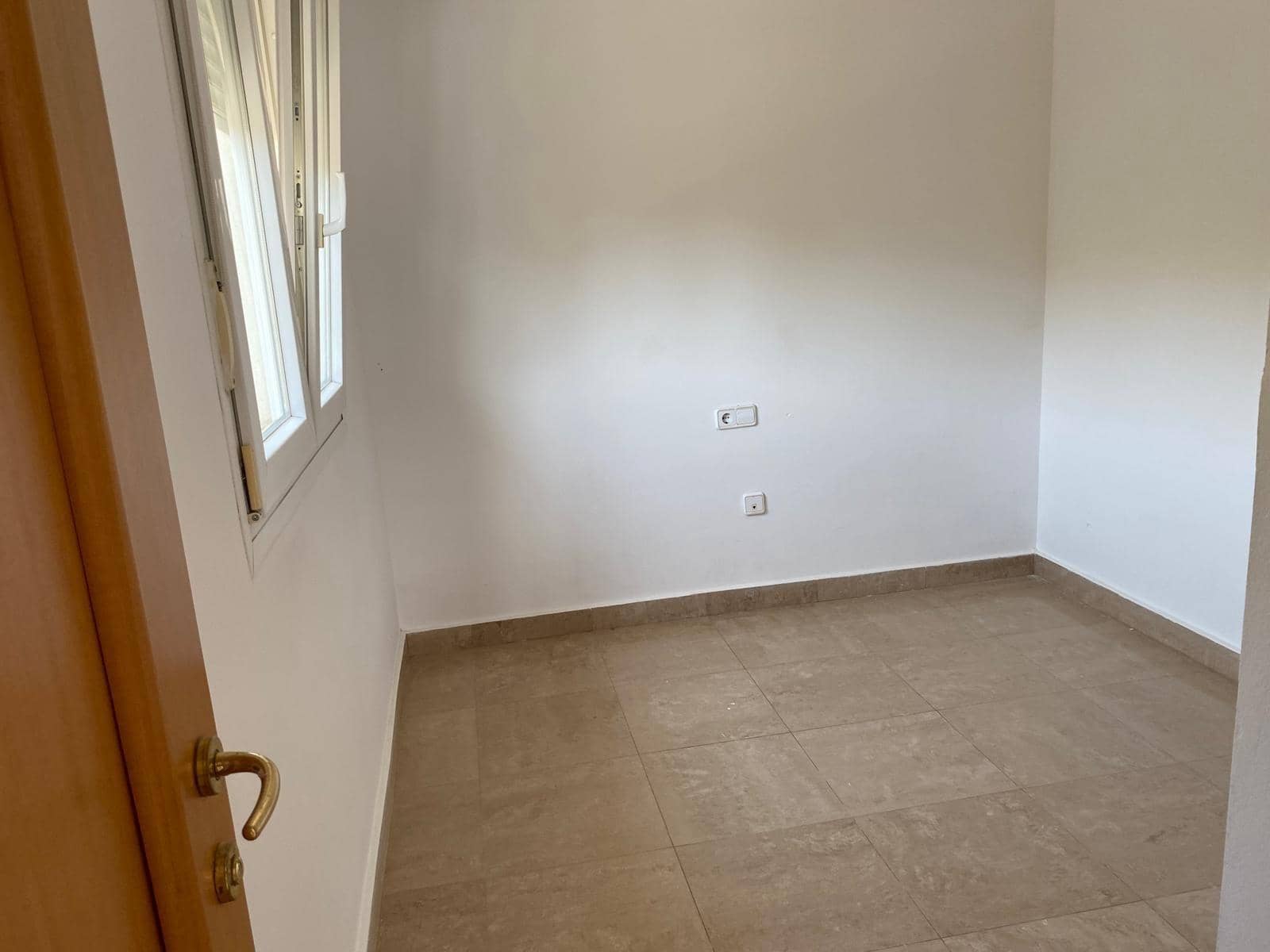 3 chambre Penthouse à vendre à Manilva avec piscine - 280 000 € (Ref: 8757980)