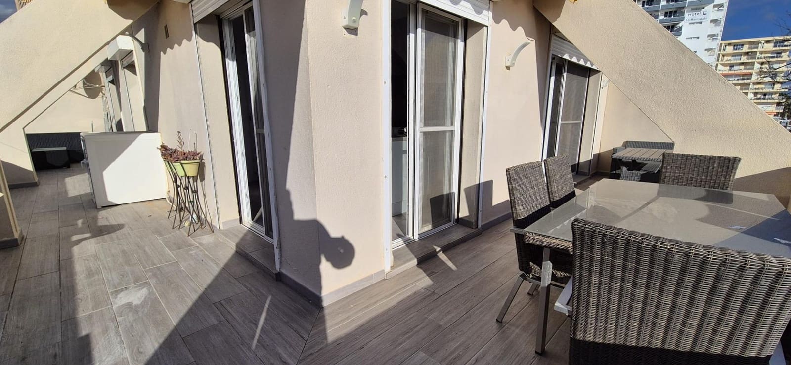 Apartamento de 2 habitaciones en Torremolinos en venta con piscina garaje - 670.000 € (Ref: 8767313)