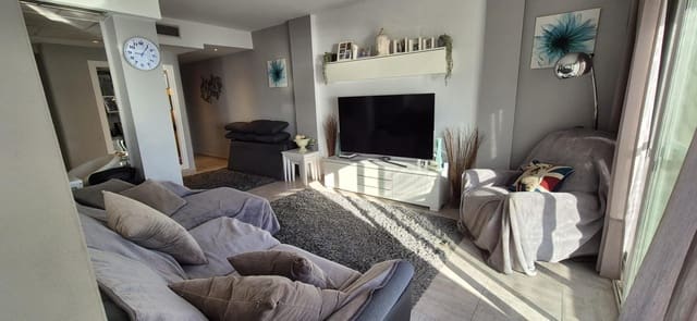 Apartamento de 2 habitaciones en Torremolinos en venta con piscina garaje - 670.000 € (Ref: 8767313)