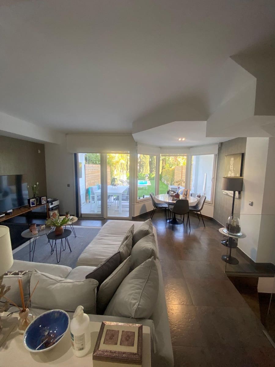 3 soveværelse Rækkehus til salg i Benalmadena med swimmingpool garage - € 790.000 (Ref: 8792776)