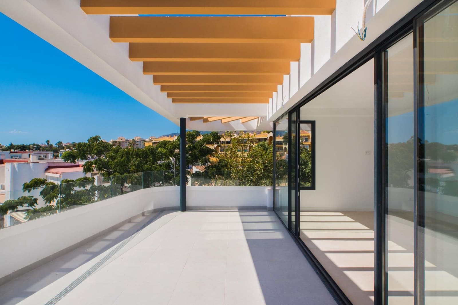 3 sovrum Takvåning till salu i Torremolinos med pool garage - 1 250 000 € (Ref: 8825222)