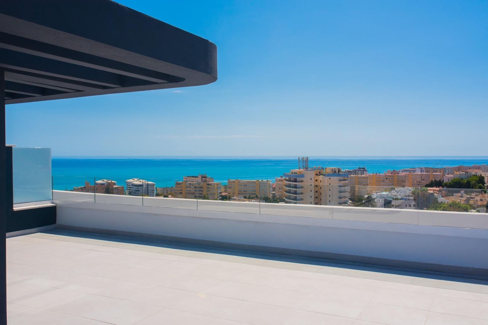 3 bedroom Penthouse for sale in Torremolinos with pool garage - € 1,100,000 (Ref: 8825222)