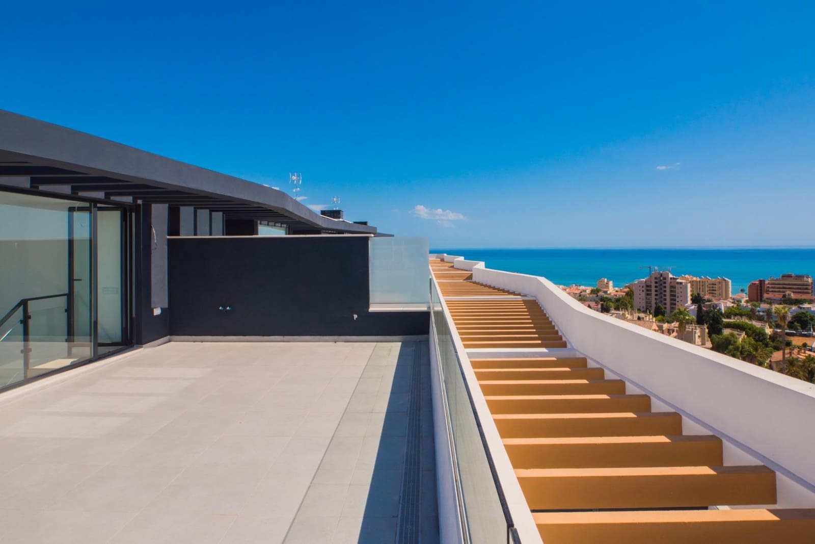 3 bedroom Penthouse for sale in Torremolinos with pool garage - € 1,100,000 (Ref: 8825222)