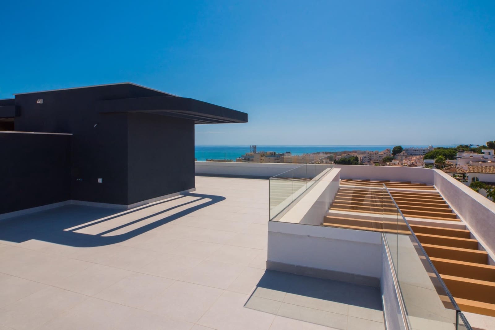 3 bedroom Penthouse for sale in Torremolinos with pool garage - € 1,100,000 (Ref: 8825222)