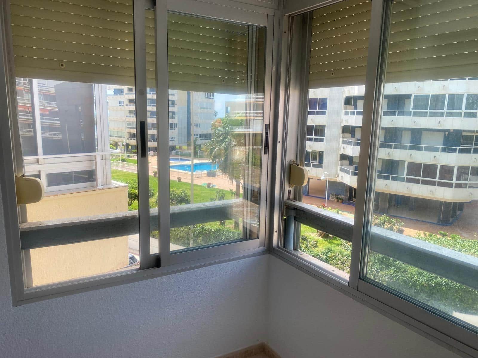 4 bedroom Apartment for sale in Torremolinos - € 420,000 (Ref: 8924160)