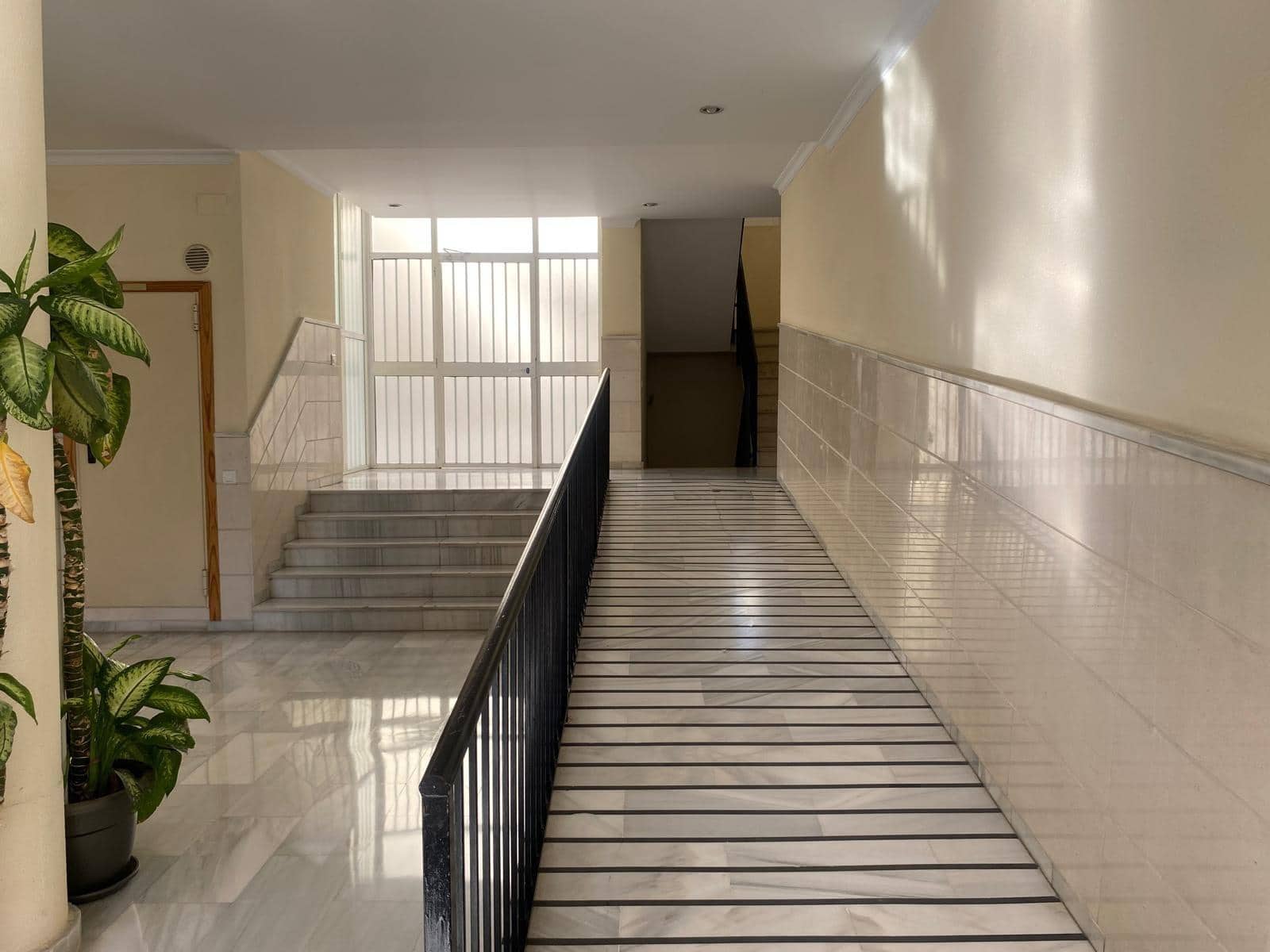 2 bedroom Apartment for sale in Mijas with pool - € 250,000 (Ref: 9147390)