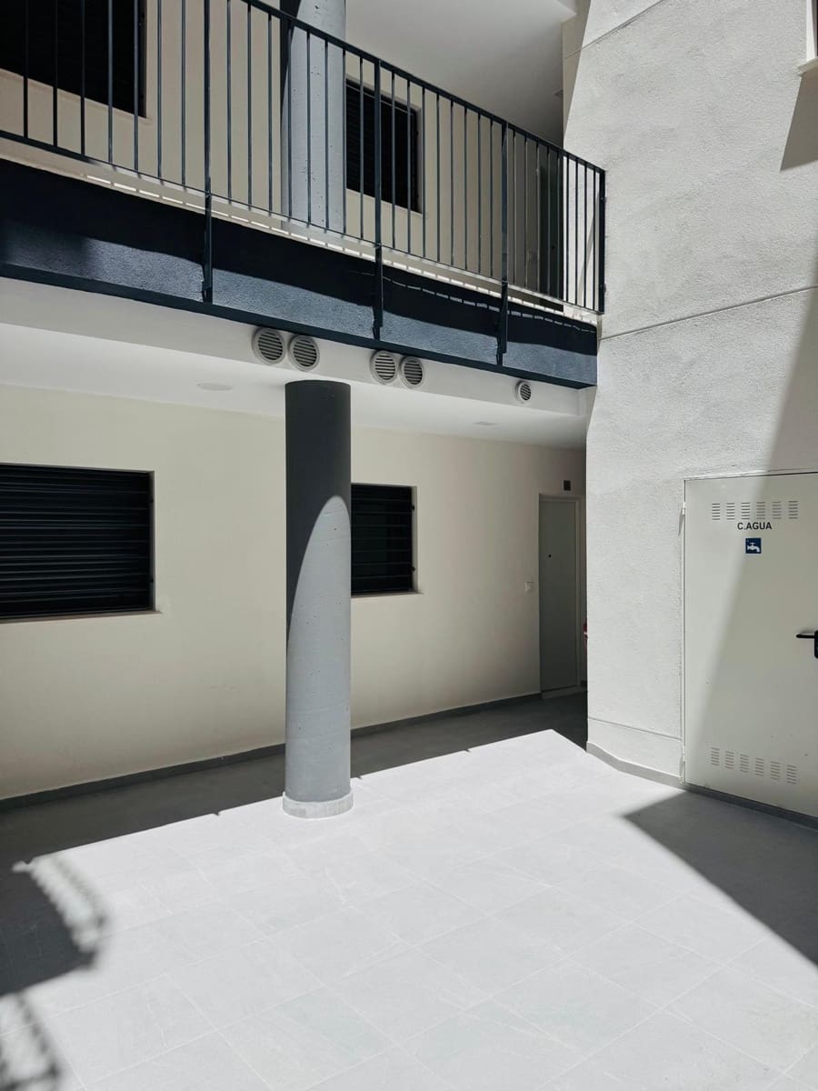 2 Zimmer Apartment zu verkaufen in Fuengirola - 270.000 € (Ref: 9181218)