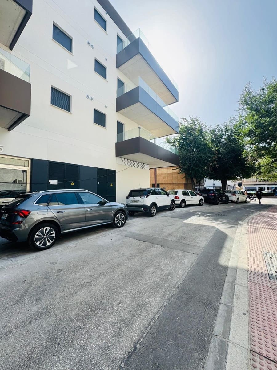 2 Zimmer Apartment zu verkaufen in Fuengirola - 270.000 € (Ref: 9181218)