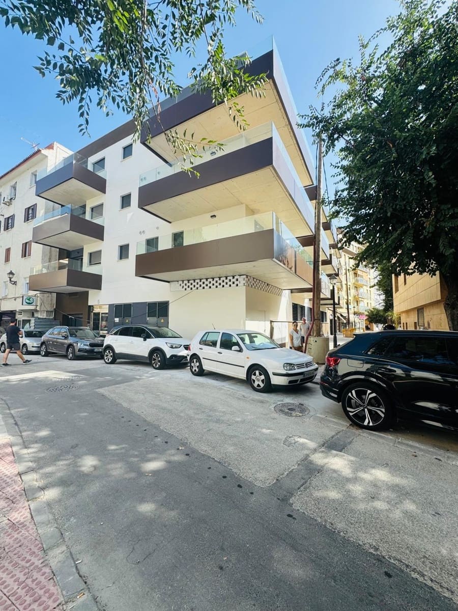 2 Zimmer Apartment zu verkaufen in Fuengirola - 270.000 € (Ref: 9181218)