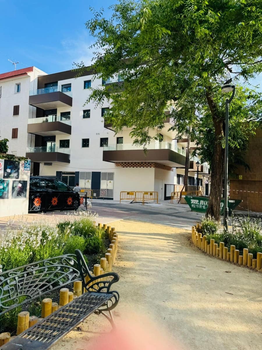 2 Zimmer Apartment zu verkaufen in Fuengirola - 270.000 € (Ref: 9181218)