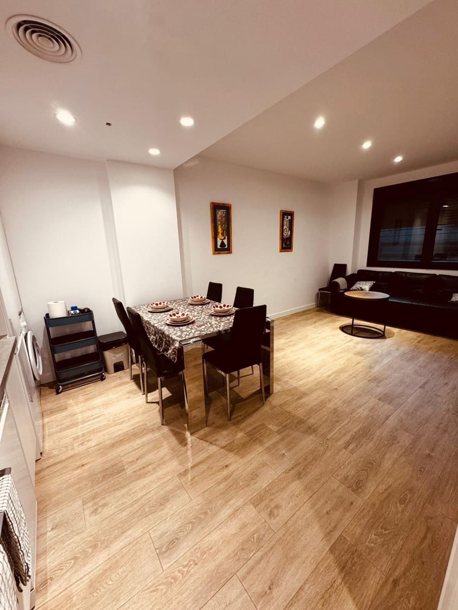 2 Zimmer Apartment zu verkaufen in Fuengirola - 270.000 € (Ref: 9181218)