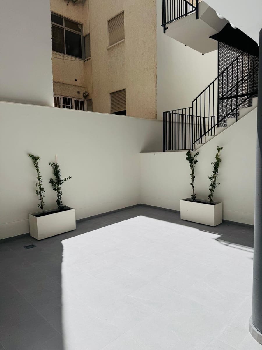 2 Zimmer Apartment zu verkaufen in Fuengirola - 270.000 € (Ref: 9181218)