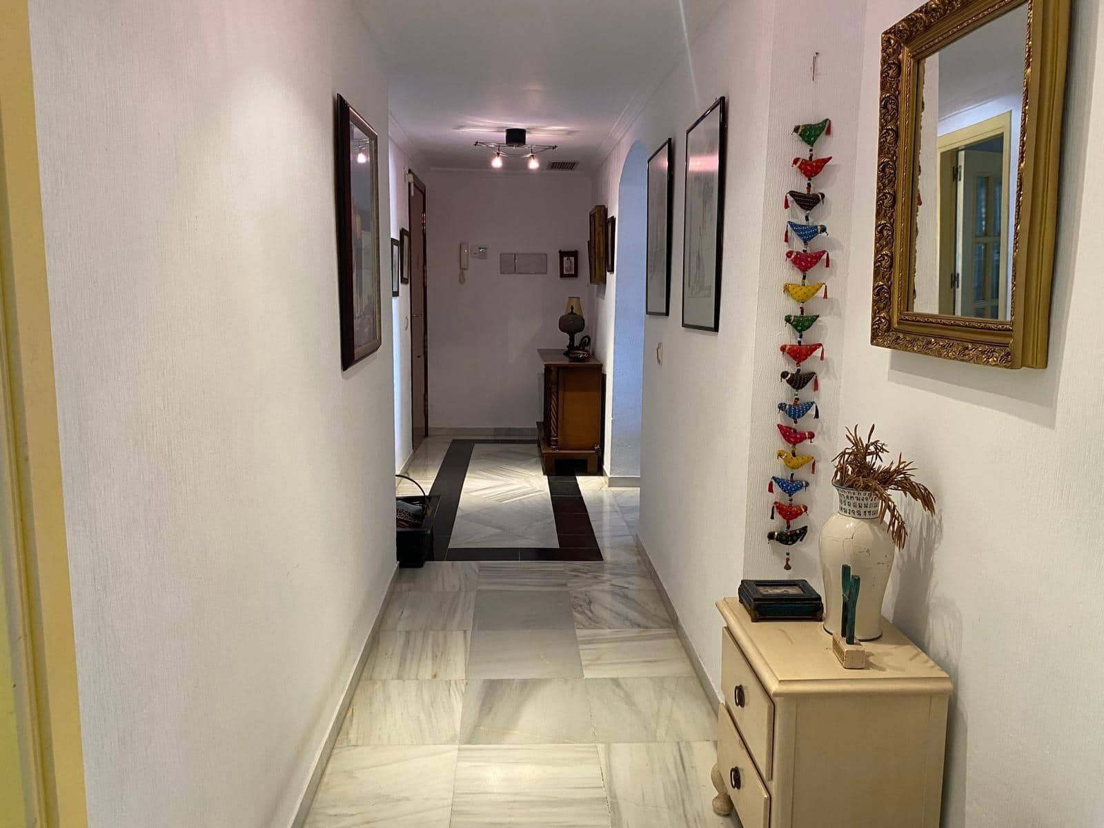 2 bedroom Apartment for sale in Nueva Andalucia with pool - € 470,000 (Ref: 9282410)