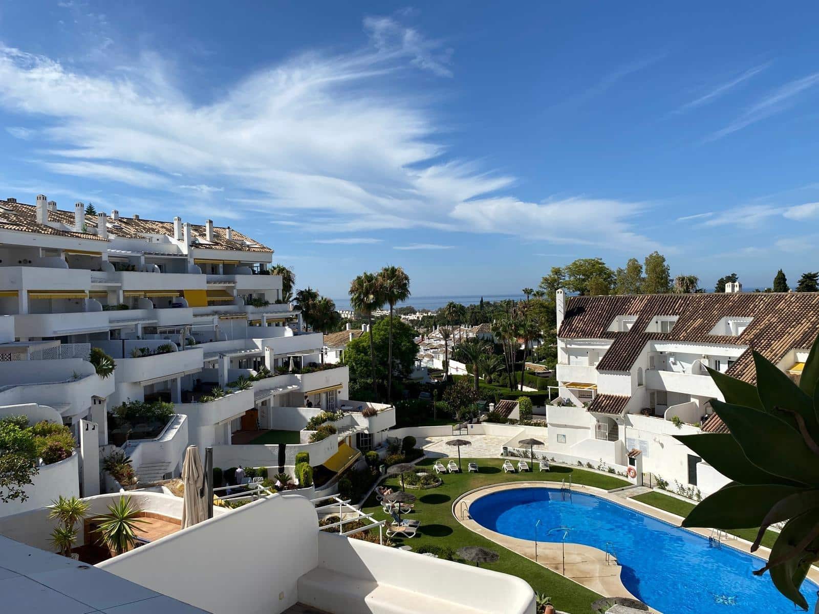 2 bedroom Apartment for sale in Nueva Andalucia with pool - € 470,000 (Ref: 9282410)