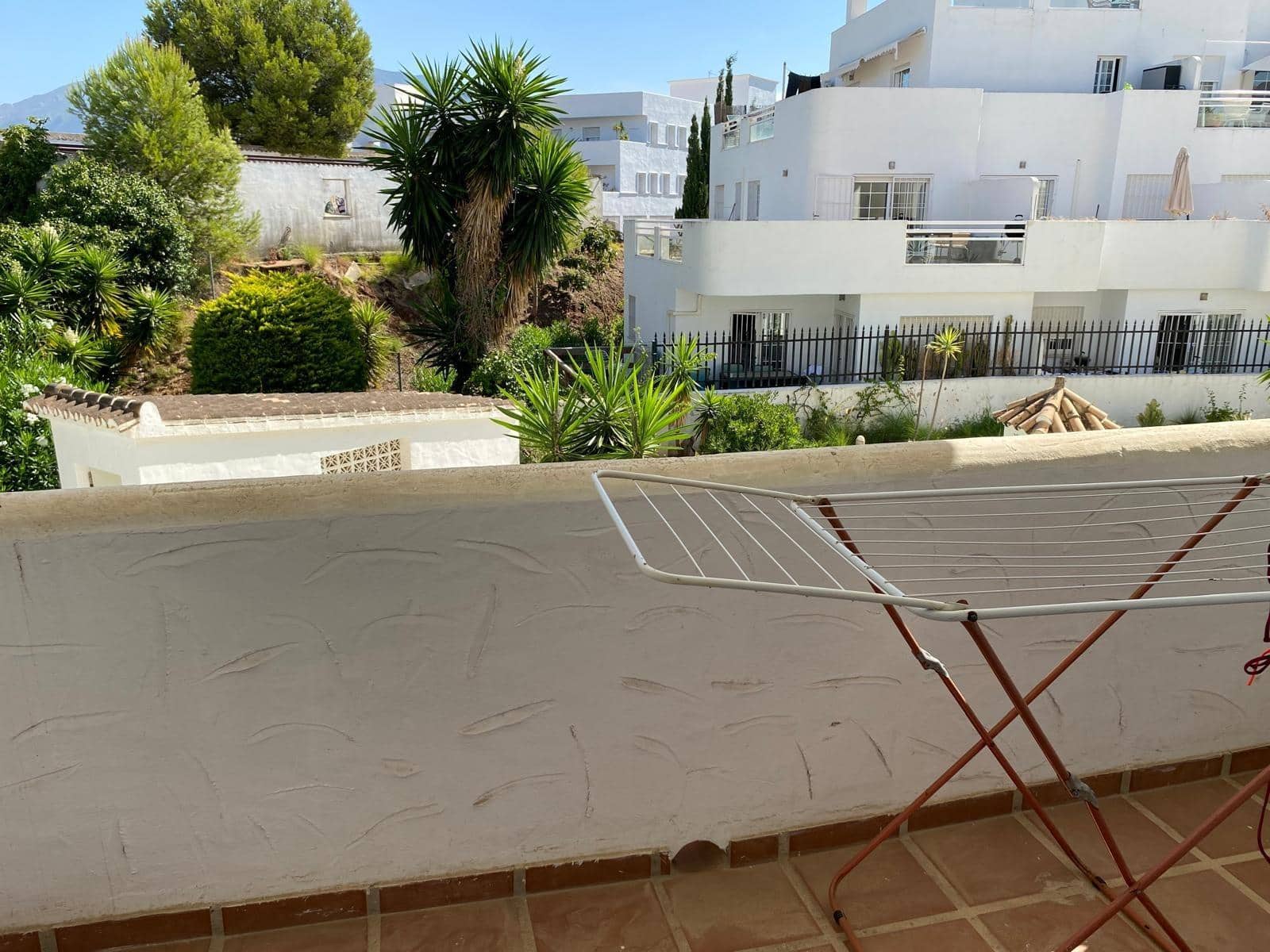 2 bedroom Apartment for sale in Nueva Andalucia with pool - € 470,000 (Ref: 9282410)