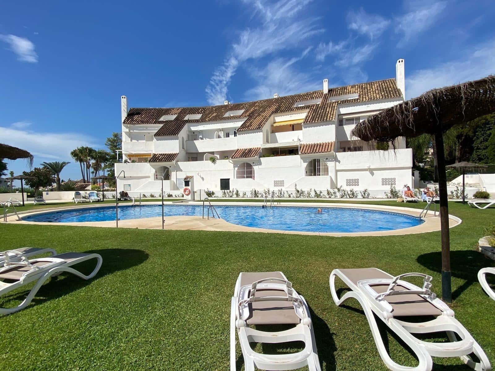 2 bedroom Apartment for sale in Nueva Andalucia with pool - € 470,000 (Ref: 9282410)