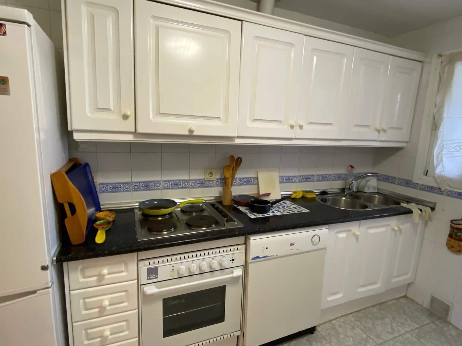 2 bedroom Apartment for sale in Nueva Andalucia with pool - € 470,000 (Ref: 9282410)