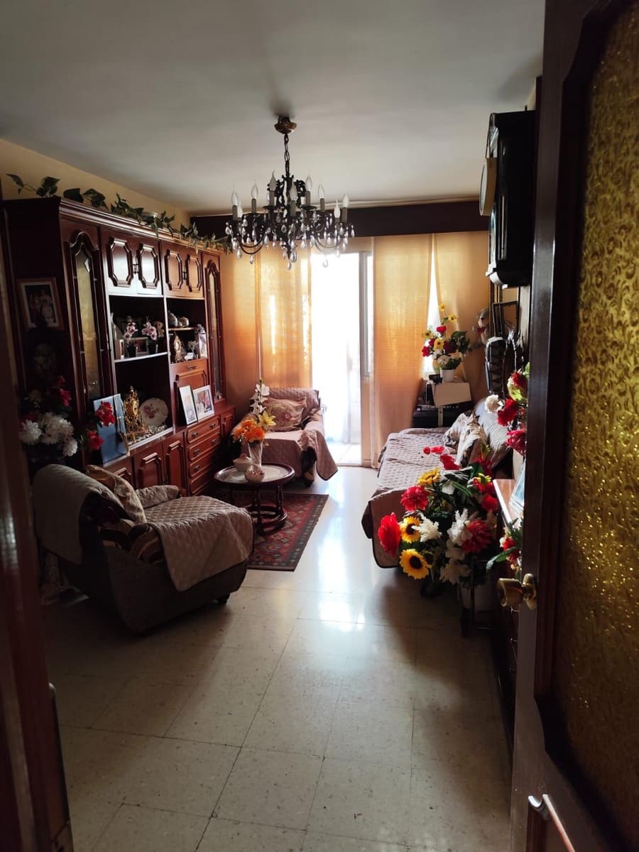 4 bedroom Apartment for sale in Malaga city - € 310,000 (Ref: 9436124)