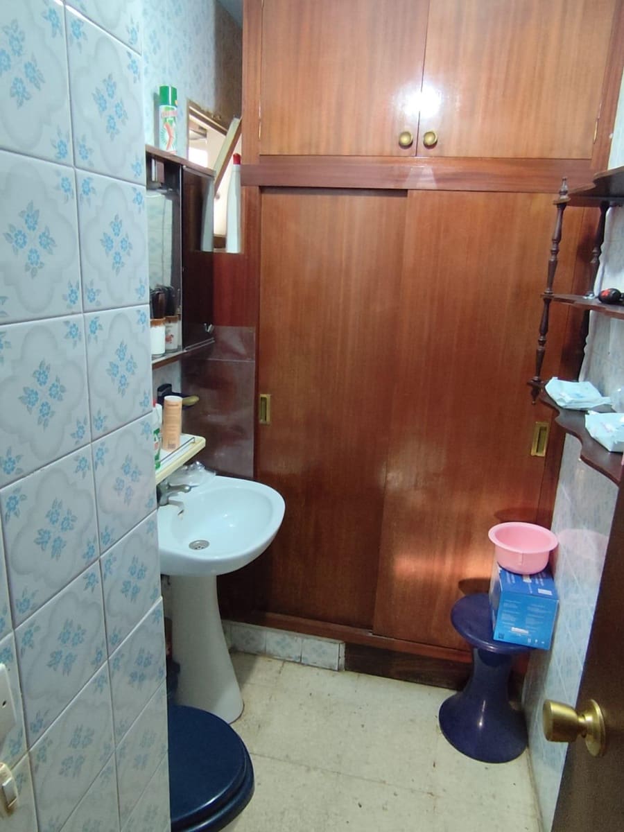 4 bedroom Apartment for sale in Malaga city - € 310,000 (Ref: 9436124)