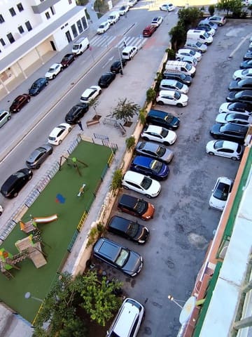 4 bedroom Apartment for sale in Málaga city - € 310,000 (Ref: 9436124)