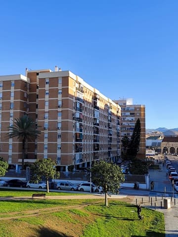 4 bedroom Apartment for sale in Málaga city - € 310,000 (Ref: 9436124)