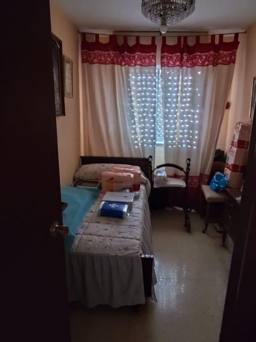 4 bedroom Apartment for sale in Malaga city - € 310,000 (Ref: 9436124)