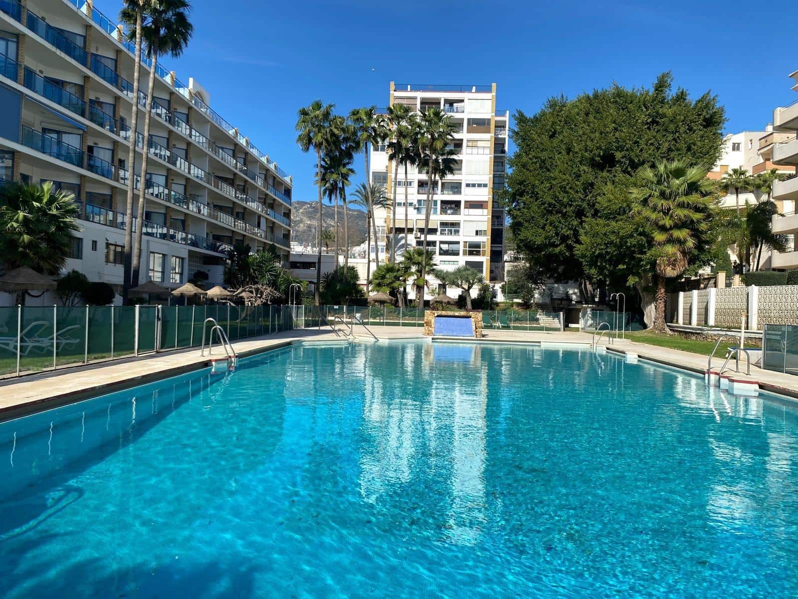 1 soveværelse Lejlighed til salg i Benalmadena Costa med swimmingpool - € 285.000 (Ref: 9608271)